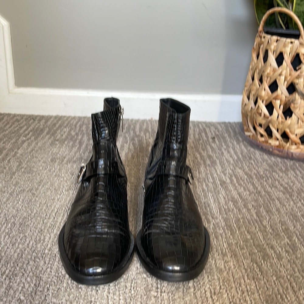 SCHUTZ BOOTIES